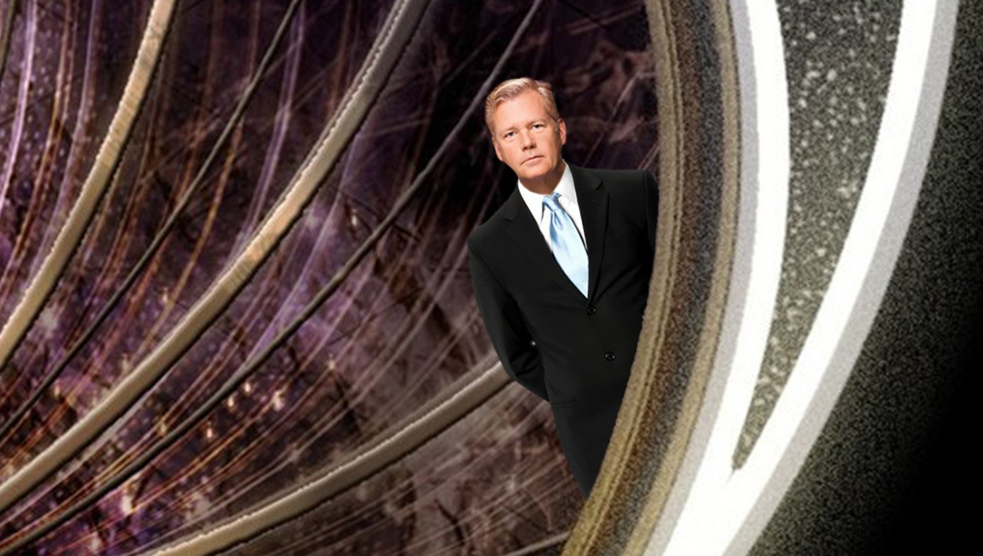 Chaos At Oscars As Chris Hansen Appears On Stage